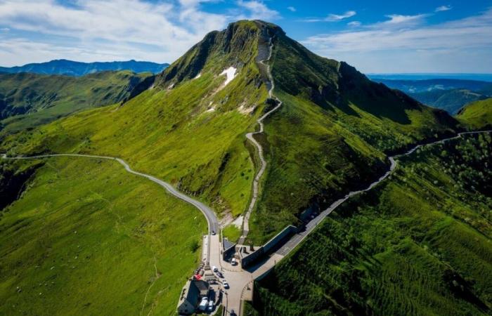 what results for the summer season at the Grand site du Puy Mary?