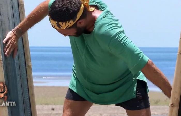 Jacques (Koh-Lanta) contorts himself during the immunity test, Internet users have fun with his positions