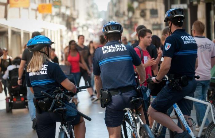 Bordeaux takes inspiration from the “English Bobbies” and arms a brigade of its municipal police