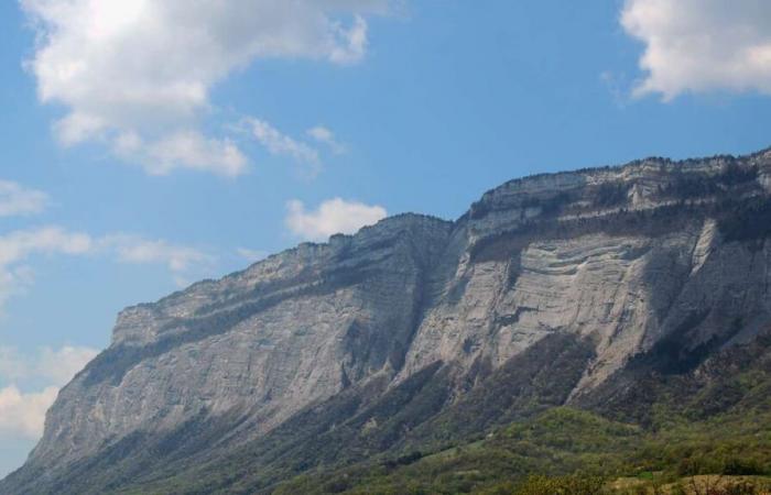 paragliding instructor dies in wingsuit accident in Ceillac