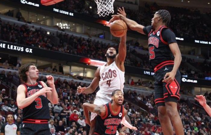 Cleveland Cavaliers 119, Chicago Bulls 113 at the United Center – Chicago Tribune