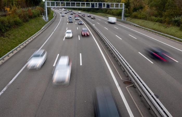 Voting survey: Motorway proposal is losing massive support