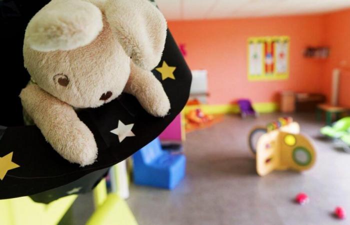 A nursery catches fire in the middle of the afternoon during the children's nap