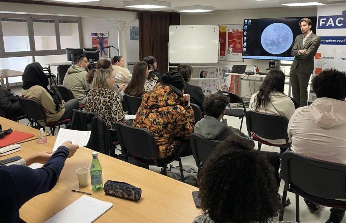 NÎMES Discover the professions of Law and Justice and those of the ESS