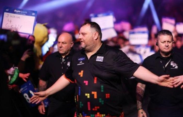 Michael van Gerwen and Gary Anderson ‘nowhere near the players they used to be’