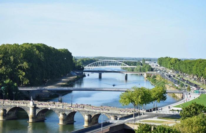 Departments gathered in Angers and “united” against budget cuts