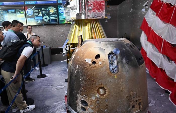 Chang’e-6 lunar mission samples on display at Airshow China in Zhuhai – Xinhua