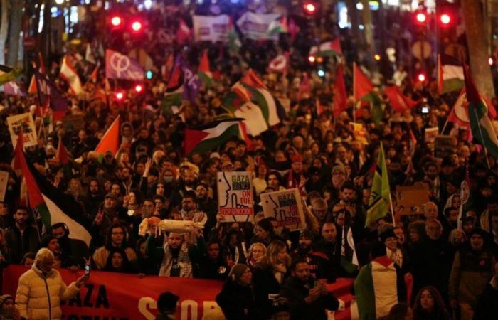 thousands of demonstrators in Paris against the “Israel is Forever” gala