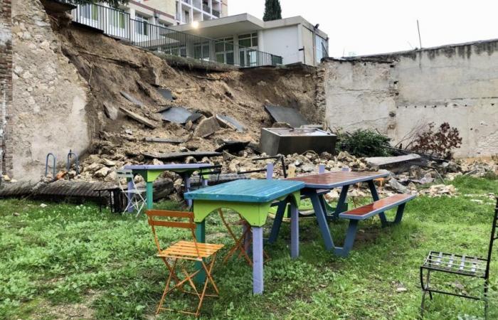 the wall of the Revolution school (3rd) collapses during the weekend