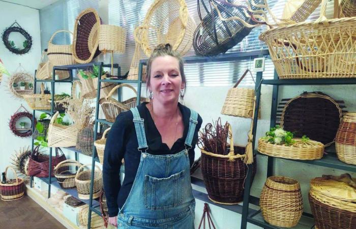 Estelle offers basket making workshops