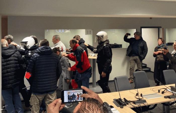 Incident at Audi Brussels: workers sequestered management in an office, the situation remains tense