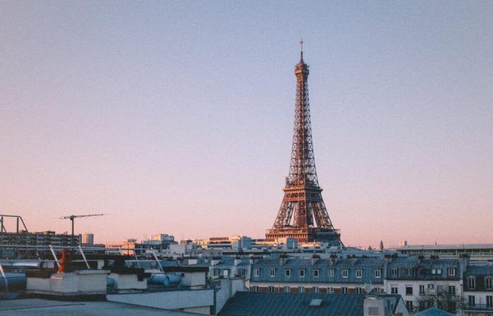 How did Paris become the world capital of photography?