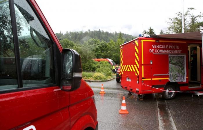 A farmer thrown from his tractor, the man between life and death was airlifted