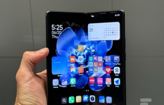 The foldable smartphone market is slowing down, one manufacturer is already throwing in the towel