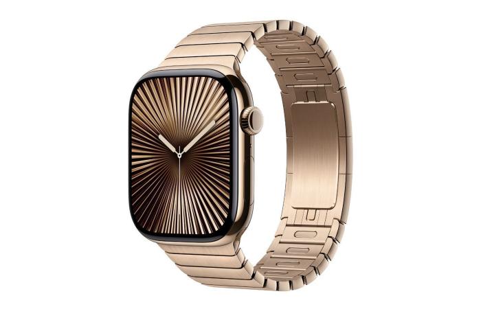 Apple launches €349 gold link bracelet for Apple Watch