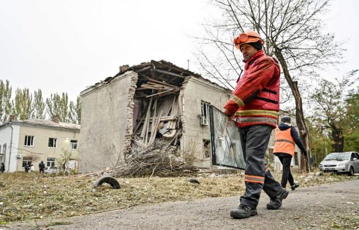 air alert across the country, Blinken in Brussels