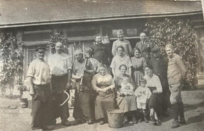 This Eure village of 600 inhabitants had up to 78 clog makers!