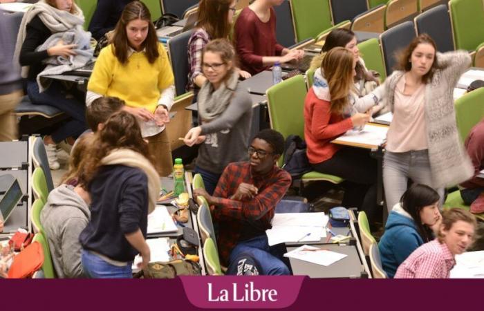 The French-speaking government wants to cut funding for universities and colleges by 6.5 million euros