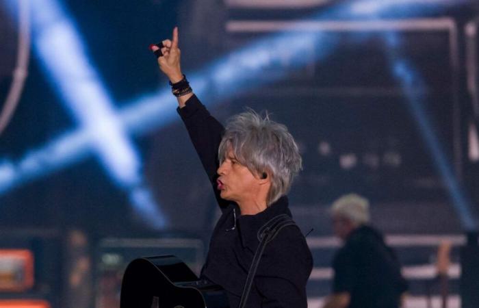 The group Indochine will illustrate one of its live songs with photos of the deceased sent by fans