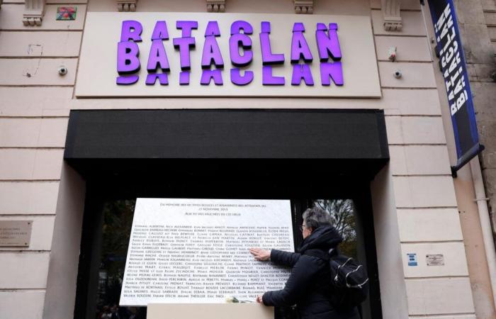 “we will never forget”, Paris pays tribute to the victims