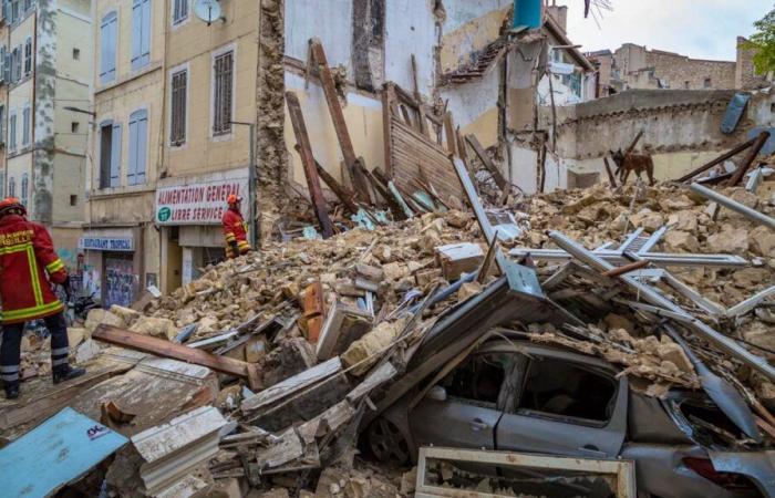 France: All it took was one stroke of a shovel for the building to collapse