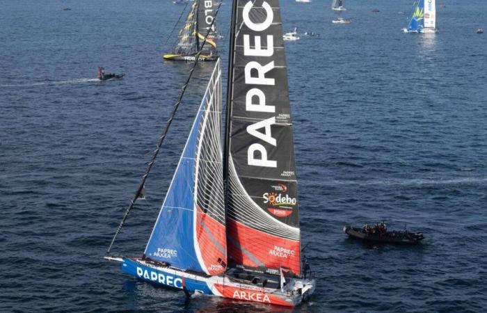 Yoann Richomme leading by a short head, follow the 4th day of racing live