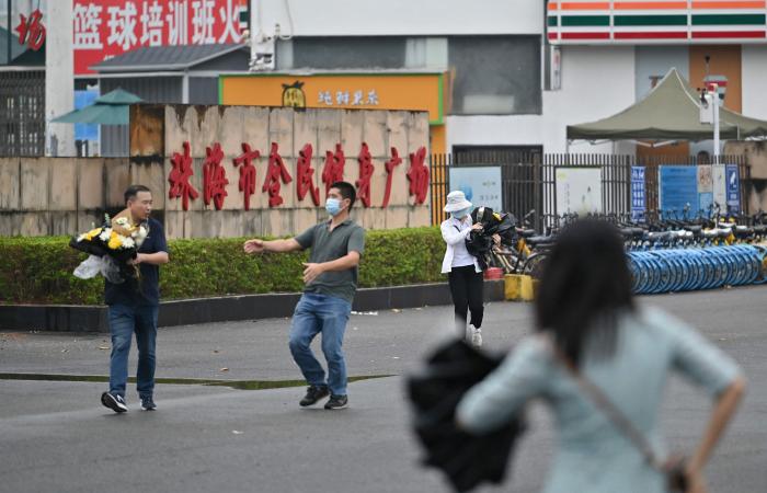 “Instructions from above”: China removes flowers in tribute to victims of car-ramming attack