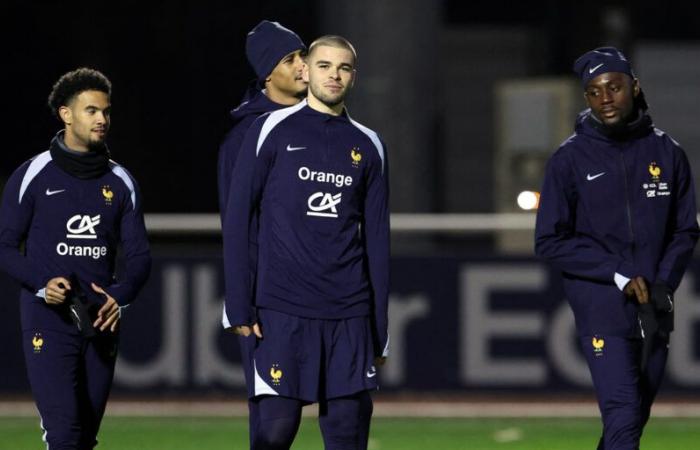 the Blues in their bubble at Clairefontaine, despite the context of the match