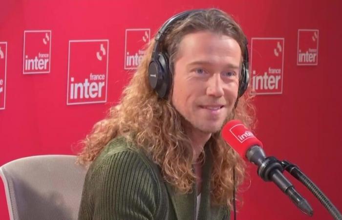 Léa Salamé on fire, Julien Doré will remember the start of her interview on France Inter for a long time