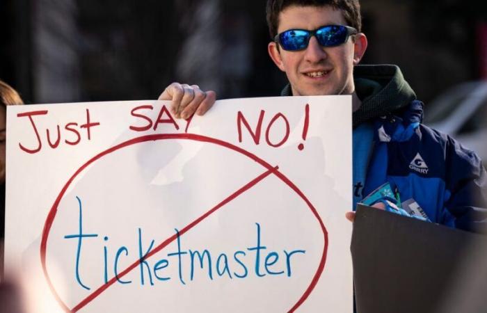 Ticketmaster Hackers Are Stealing Tickets Out of Customers’ Accounts