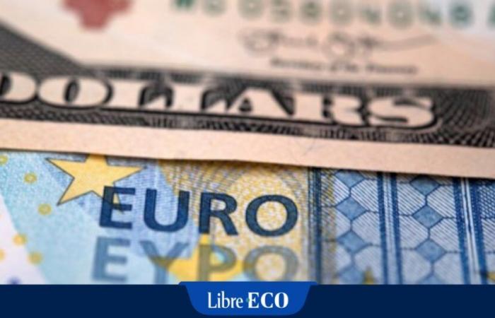 The dollar at its highest against the euro