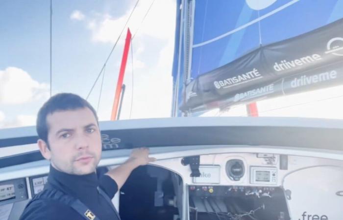 the skipper of Côtes-d’Armor Guirec Soudée goes through a series of struggles