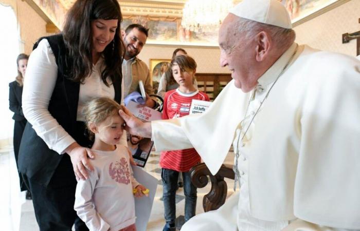 The Pope met with a group of Israeli hostages released in Gaza