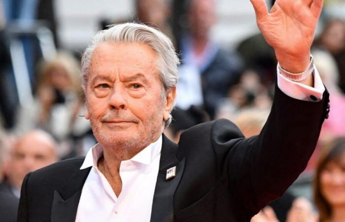 Rumors are circulating about Alain Delon’s sexuality: what is the risk of spreading such information?