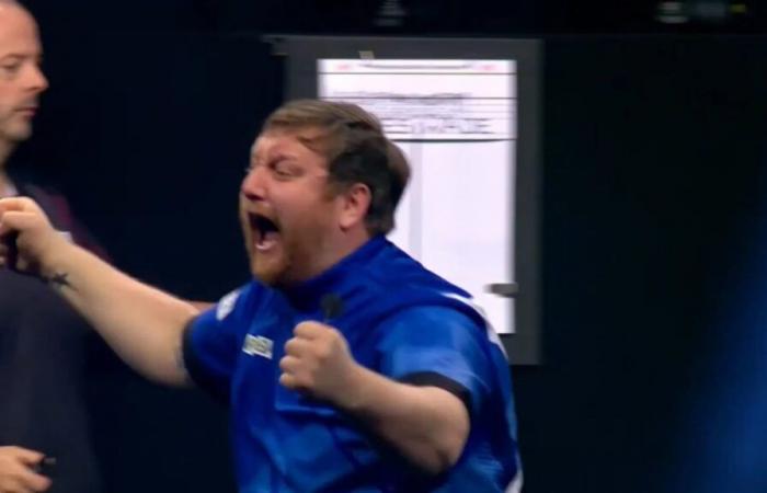 ‘I might have to phone in sick’ – Darts plumber who dates Fallon Sherrock visibly emotional after huge win