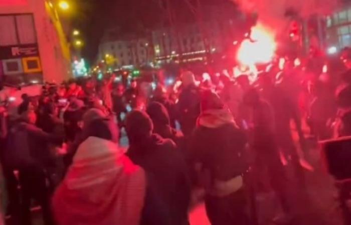 Incidents last night in Paris when a little more than 3,000 people demonstrated in favor of the Palestinians shouting “Israel get out of it, Palestine is not yours” – Video