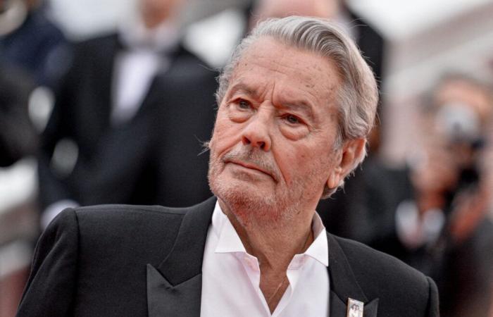 Alain Delon: new testimonies on his “bisexuality”, a famous biographer publishes “everything”