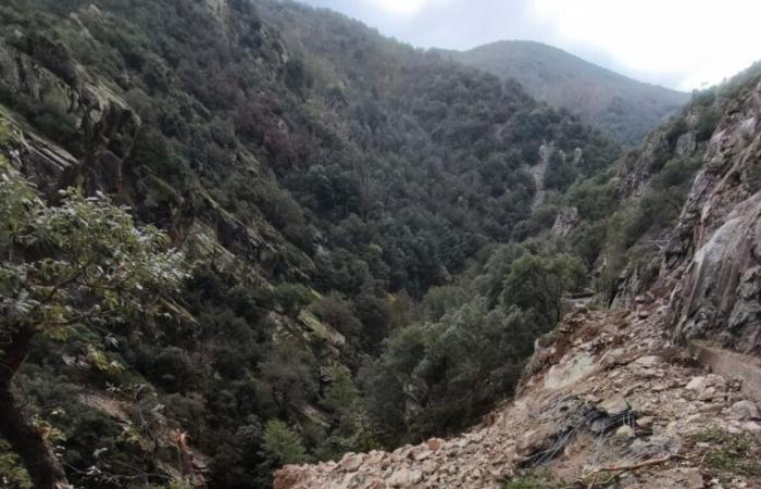 The mountain collapses, a road completely destroyed in the Pyrénées-Orientales