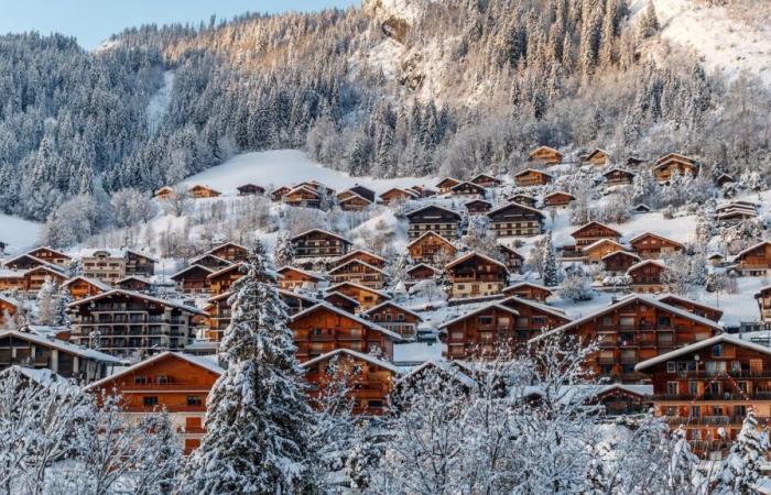 2 hours from Lyon, this village in Haute-Savoie is one of the most beautiful ski resorts in France