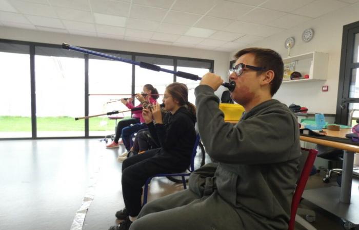 South Channel. Young people with disabilities at the French blowgun championships