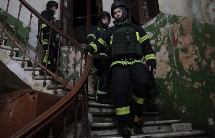 “massive” Russian attack in Odessa, one person killed according to emergency services