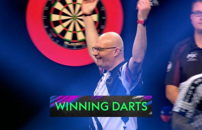 Grand Slam of Darts 2024: Cameron Menzies shocks James Wade to reach quarter-finals as Rob Cross dazzles on the doubles | Darts News