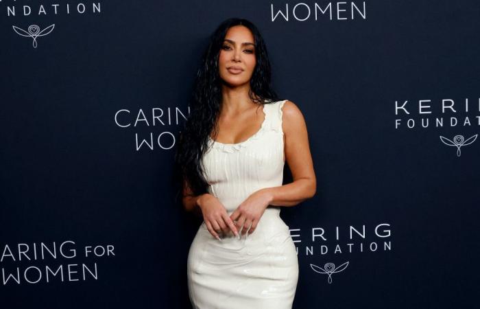 Kim Kardashian says she’s ‘raising four kids on my own’