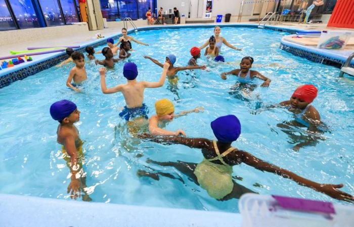 Pilot project | Swimming lessons as a gift in a disadvantaged environment