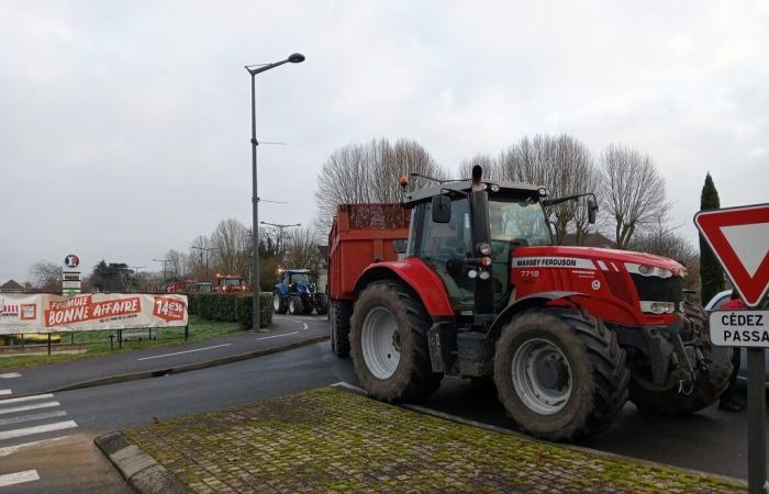 Maine-et-Loire. The prefect ensures state support for the agricultural world