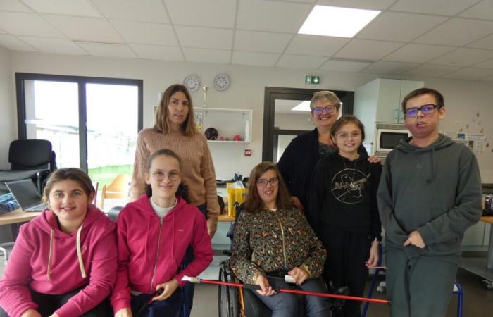 South Channel. Young people with disabilities at the French blowgun championships