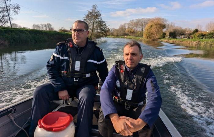 a river brigade to track down offenses in the Marais Poitevin