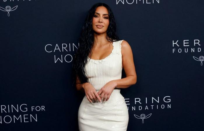 Kim Kardashian says she’s ‘raising four kids on my own’