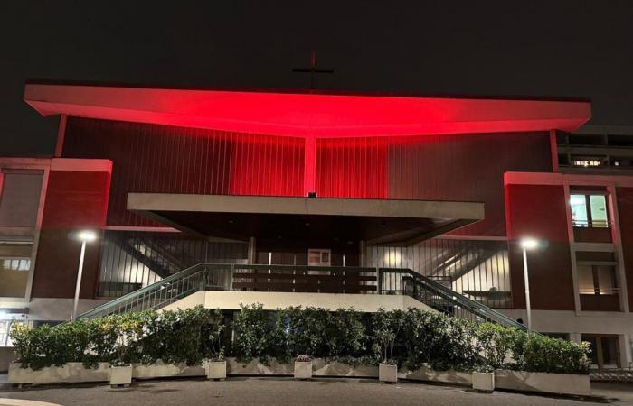 RedWeek: Geneva churches in red for freedom