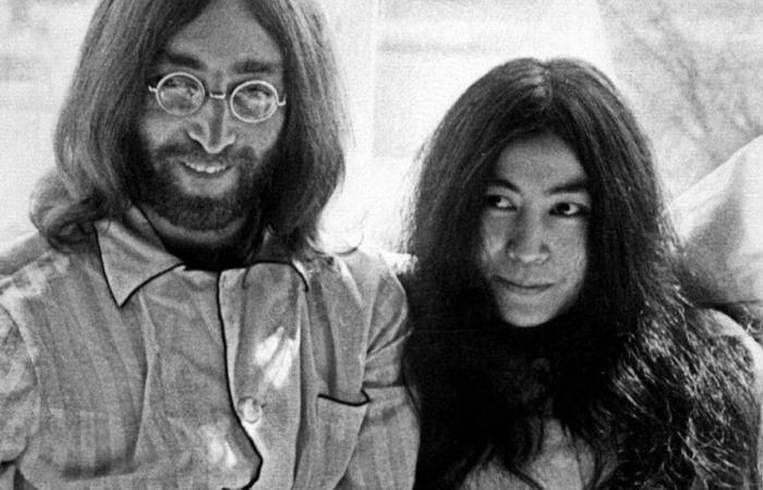 The Patek Philippe given to Lennon really belongs to Yoko Ono